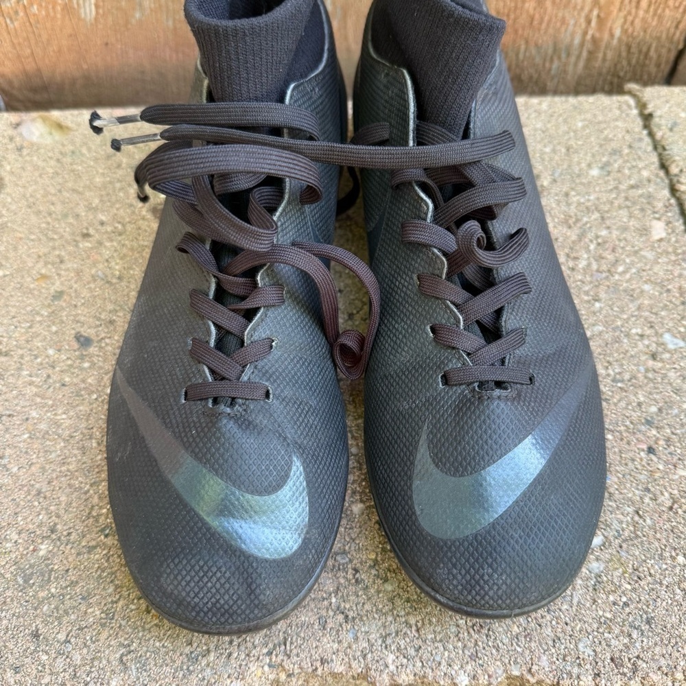 NIKE Mercurial Men’s Big Boy Black Gray Superfly Soccer Cleats Shoe Size 7.5